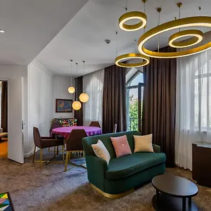 Ivy Garden Hotell