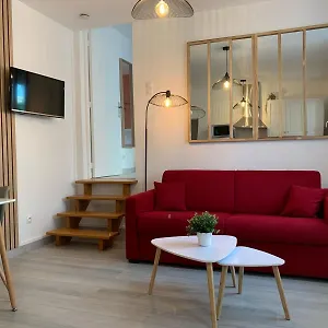 Proche Aeroport - Ligne 14 Appartement
